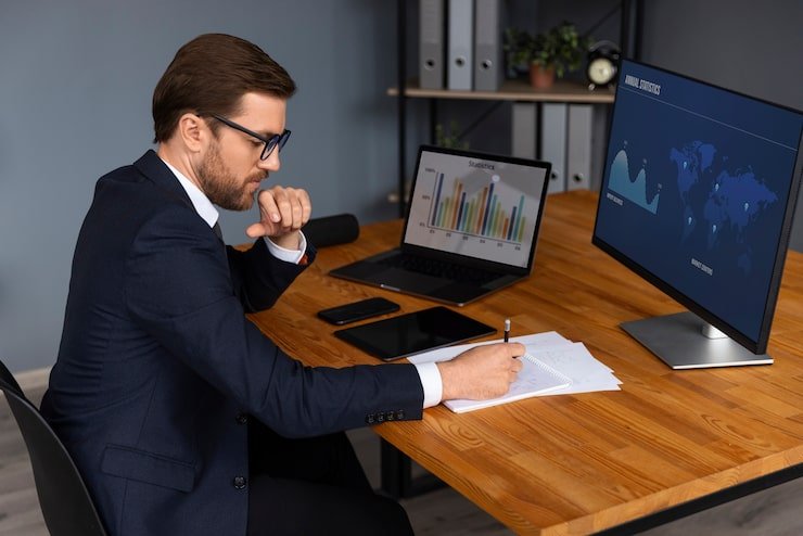 Controlador Financeiro Pessoal: Como 78,8% das Famílias Endividadas Podem Revolucionar sua Vida Financeira em 2025 Controlador Financeiro Pessoal