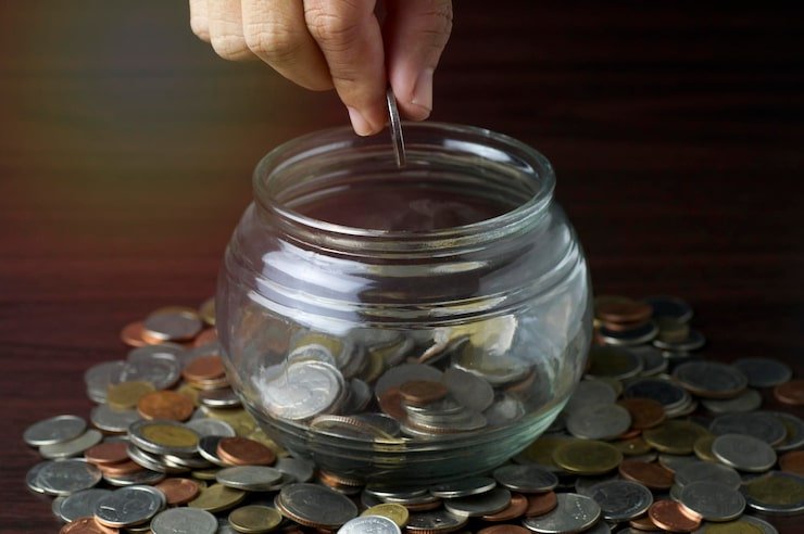 Como Economizar Dinheiro Ganhando Pouco: 10 Estratégias Que Funcionam Mesmo Com Salário Mínimo Como Economizar Dinheiro Ganhando Pouco