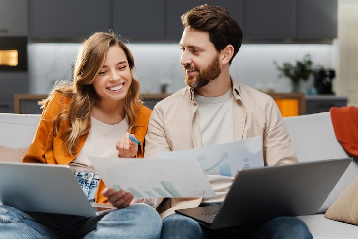 Controle Financeiro Casal: Como Fazer em 7 Dicas Práticas Para Economizar Juntos controle financeiro casal